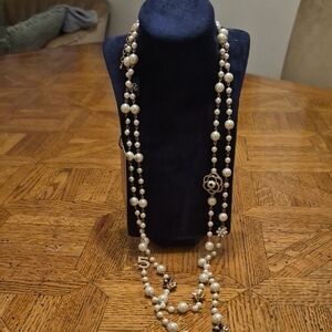 Chanel No. 5 Copy Elegant Pearl Necklace with Gold Accents